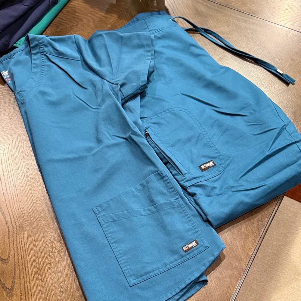 Grey's Anatomy Teal Scrub Set